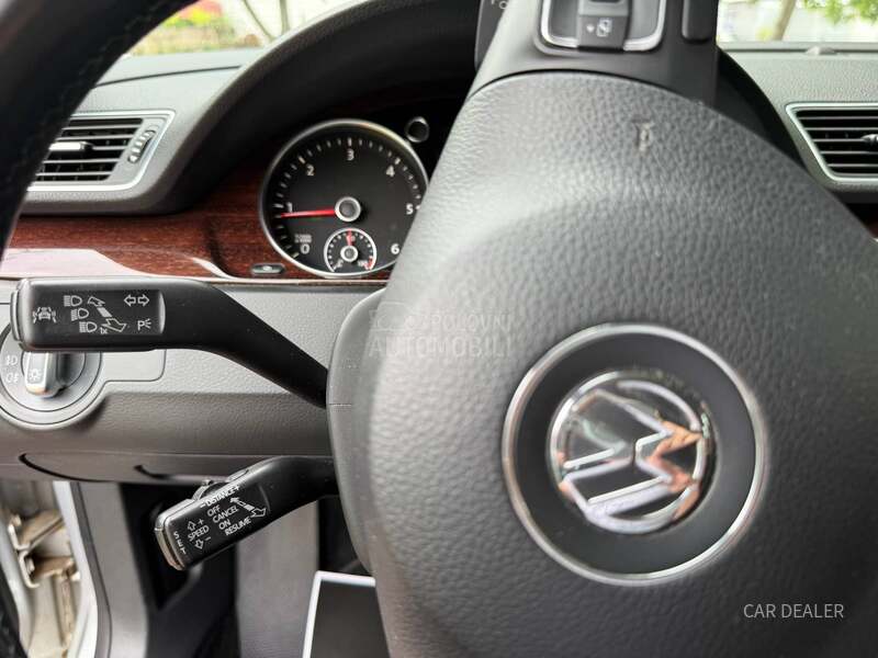 Volkswagen Passat B7 DSG/ACC/Highline