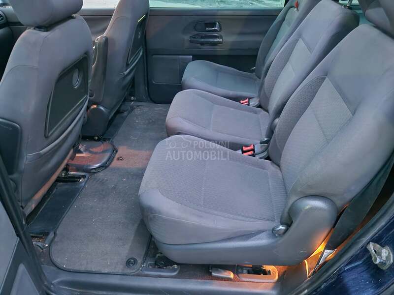 Volkswagen Sharan 7 sedista