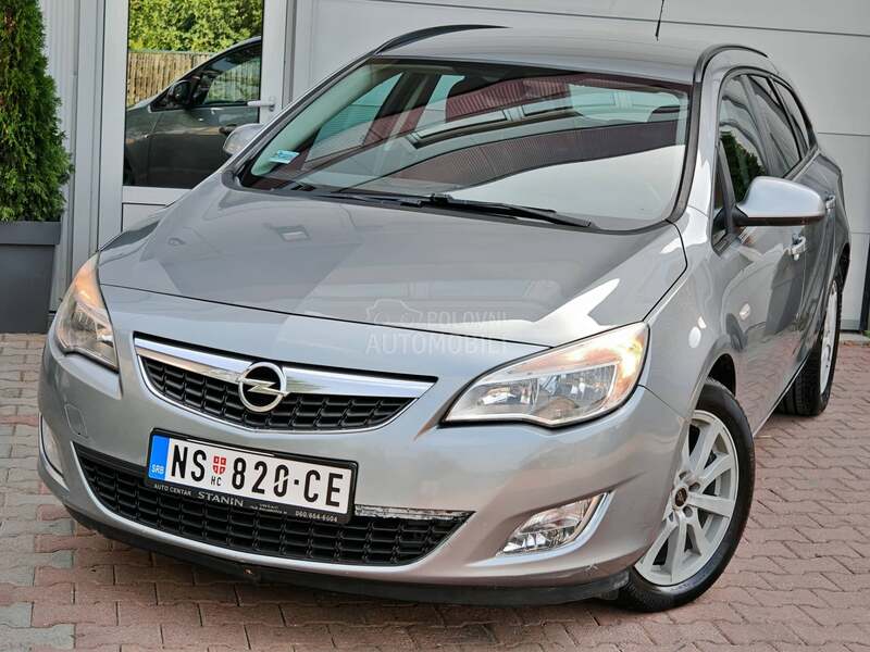 Opel Astra J 1.7 CDTI / REGIS