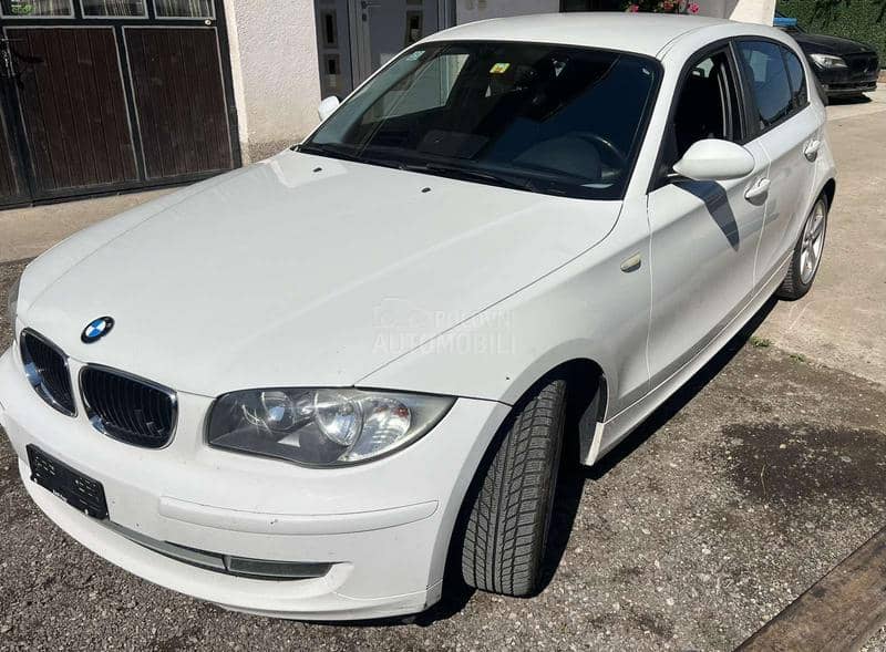 BMW 118 d E87 -  kompletan auto u delovima