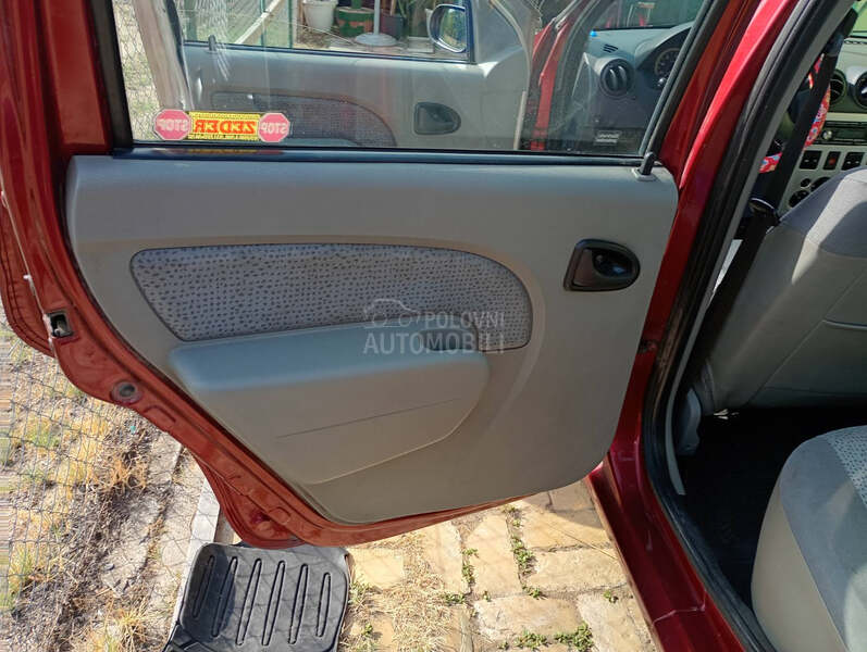 Dacia Logan 