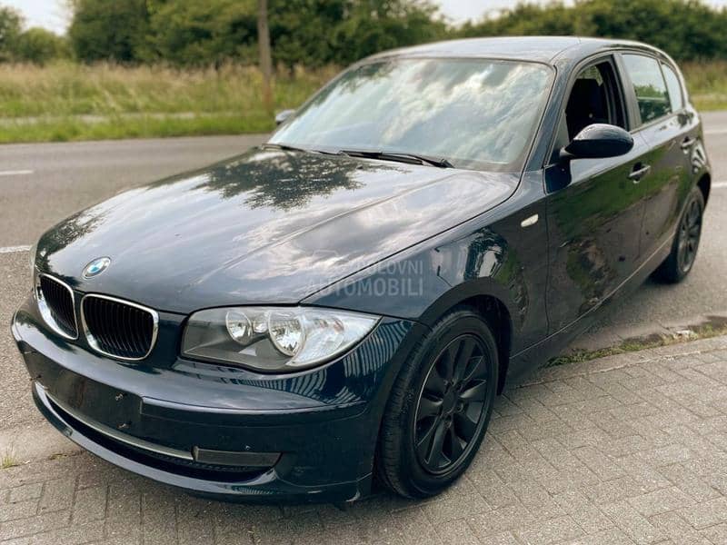 BMW 118 i E87 -  kompletan auto u delovima