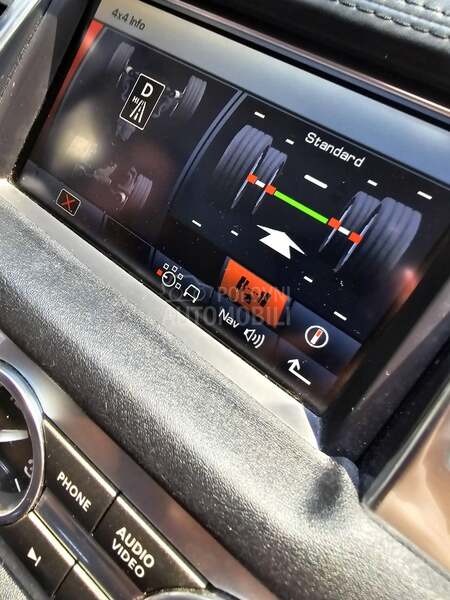 Land Rover Range Rover Sport 3.0 HSE Sport