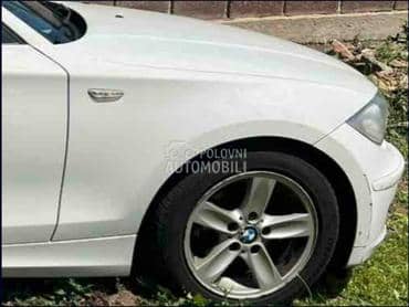 Krilo desno belo E87/81 za BMW 125, 116, 118 ... od 2004. do 2013. god.