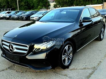 Mercedes Benz E 220 CDI 4MATIC PREMIUM