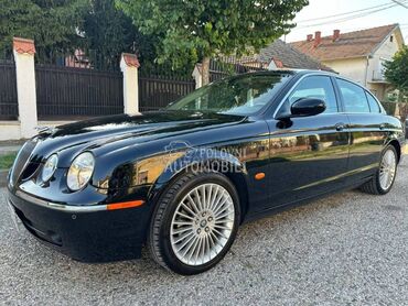 Jaguar S-Type 