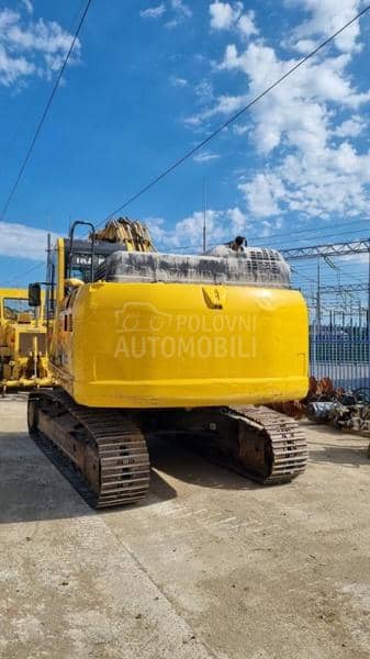 Komatsu Pc210