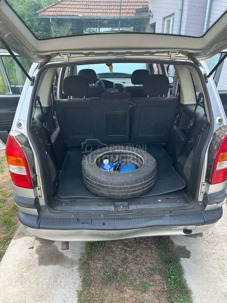Opel Zafira 