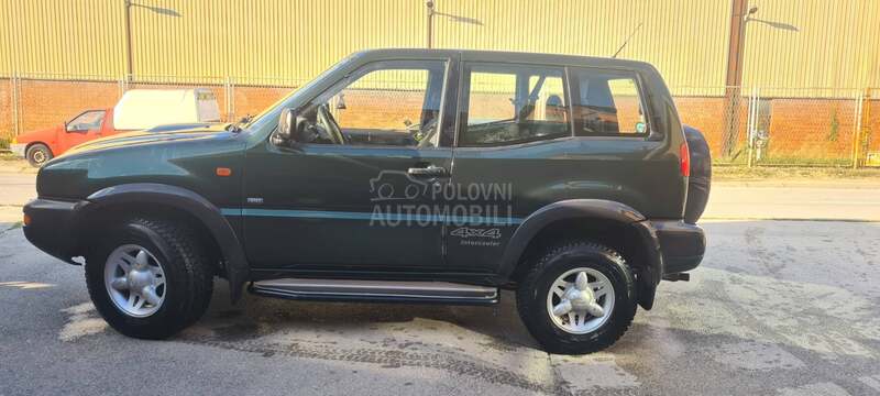 Nissan Terrano 2.7 TD