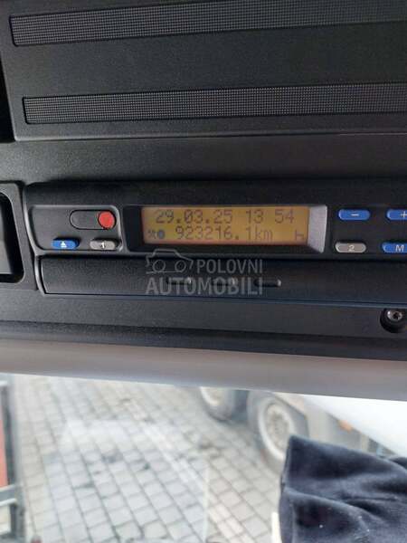 Renault Premium