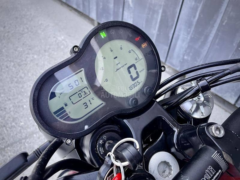 Benelli Leoncino 500 Trail