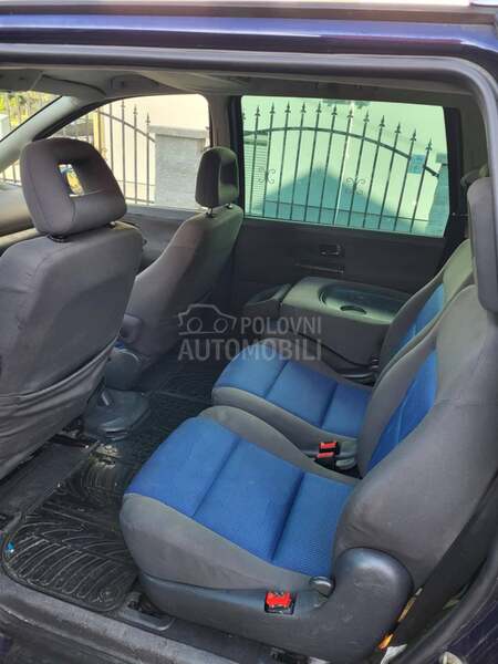 Volkswagen Sharan 2.0TDI -  kompletan auto u delovima