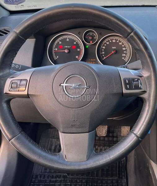 Opel Astra H 1.9 cdti COSMO