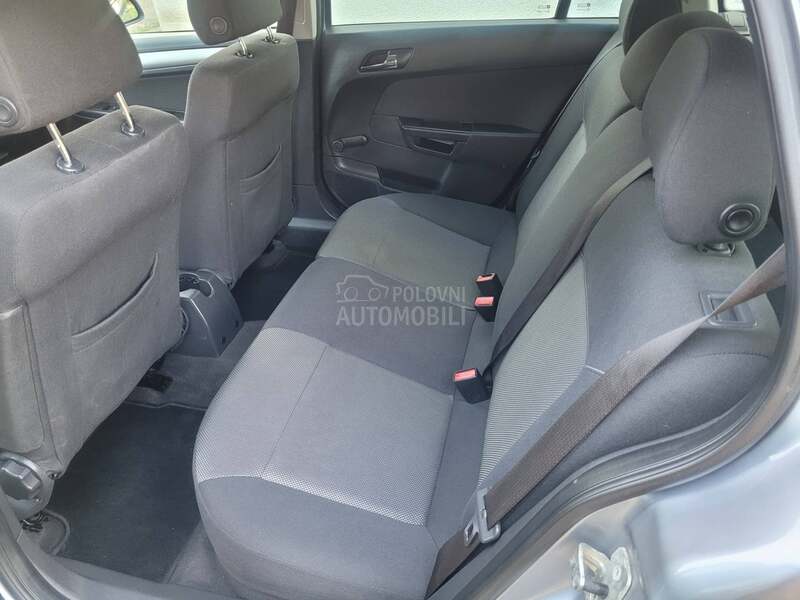 Opel Astra H 