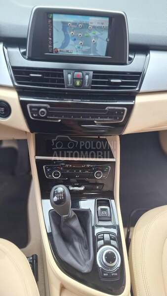 BMW 218 K.O.Z.A.  N.A.V.I.