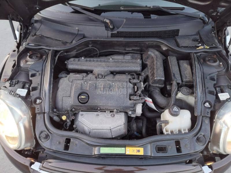 MINI Cooper 1.6i