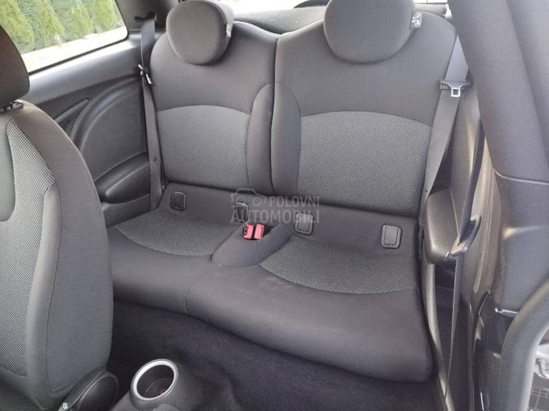 MINI Cooper 1.6i