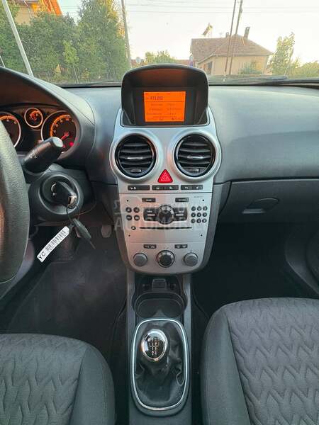 Opel Corsa D 14i.  Enjoy