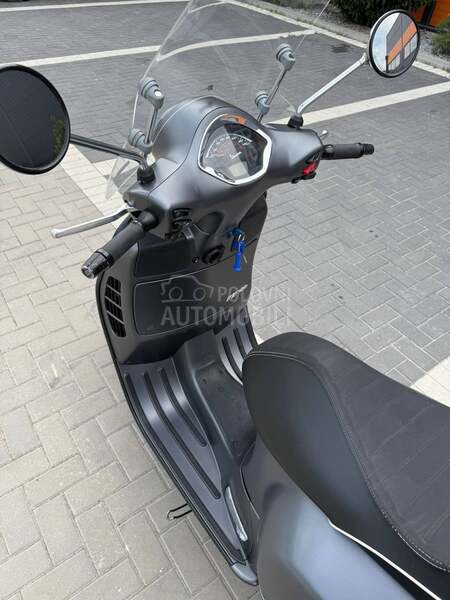 Vespa Gts 300