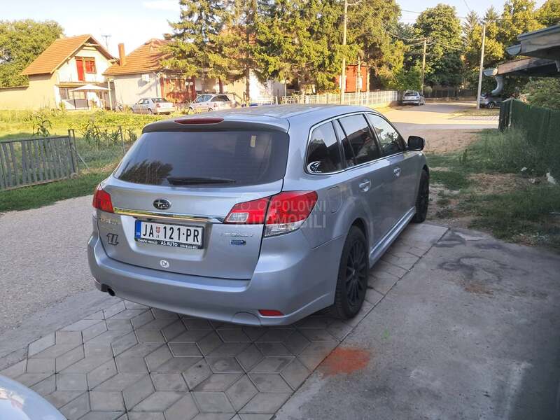 Subaru Legacy 2.0