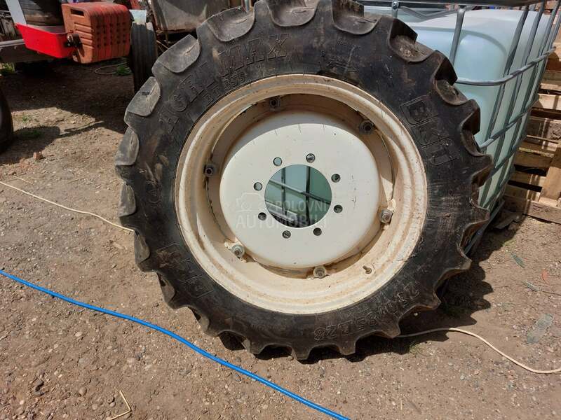 Steyr Uzane gume