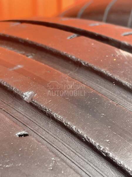 Dunlop 245/45 R18 Letnja