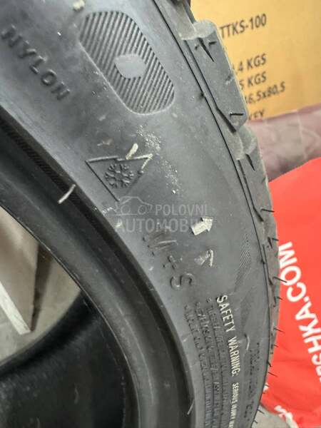 Barum 275/35 R20 Sve sezone