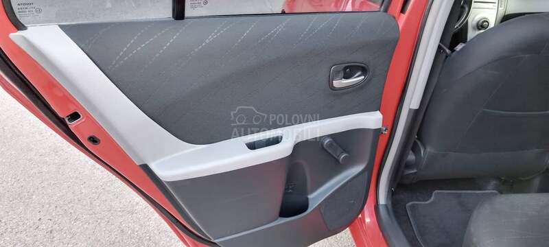 Toyota Yaris 1.3 vvt-i