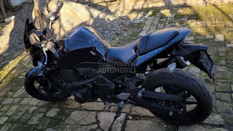 Kawasaki Z750