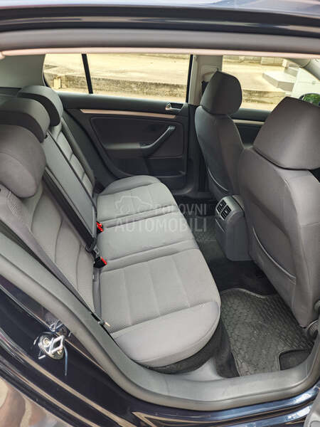 Volkswagen Golf 5 1.4 tsi