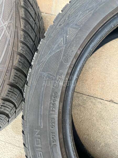 Vredestein 215/55 R18 Zimska