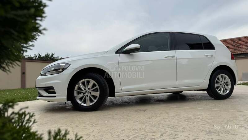 Volkswagen Golf 7 R E Z E R V I S A N