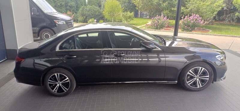 Mercedes Benz E 220 