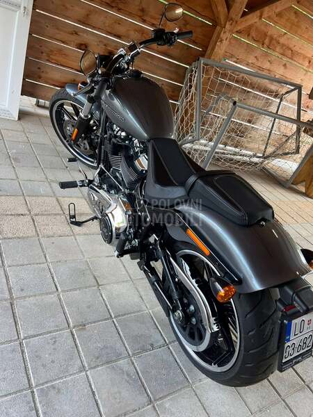 Harley Davidson BREAK OUT 114