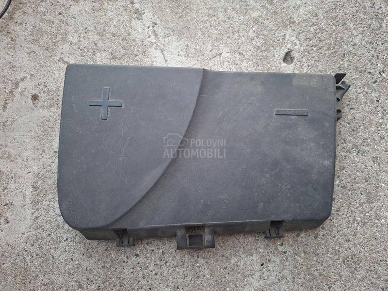 poklopac akumulatora