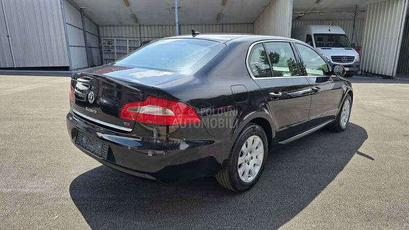 Škoda Superb 2.0 TDI  N O V A