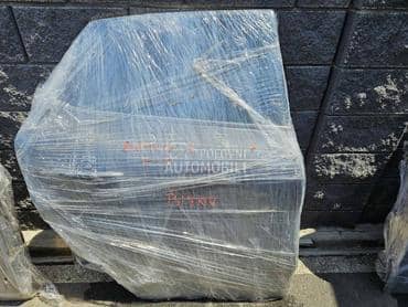 Vrata zadnja desna za Renault Captur od 2020. do 2025. god.