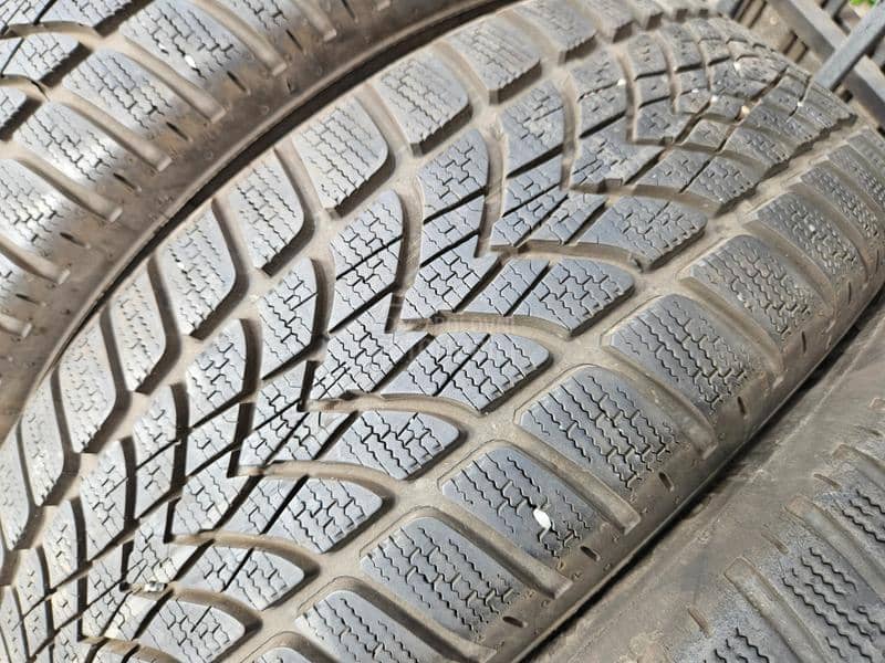 Dunlop 215/55 R18 Sve sezone