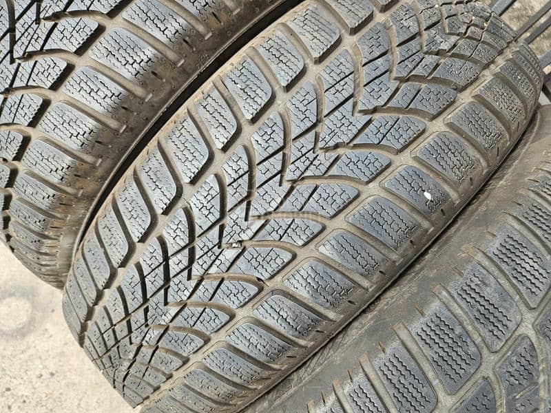Dunlop 215/55 R18 Sve sezone
