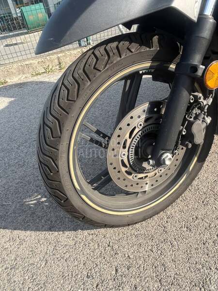 Honda SH 300A