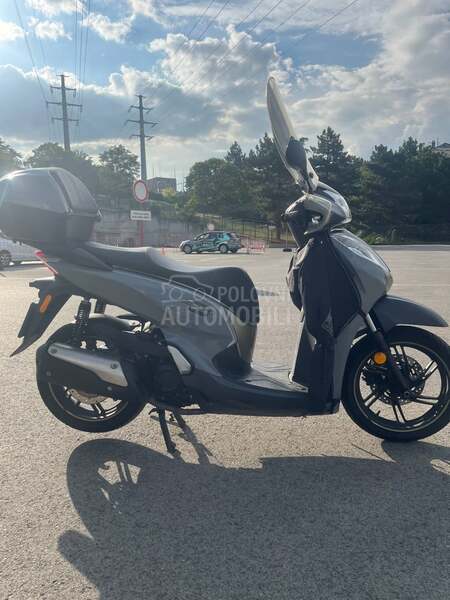 Honda SH 300A