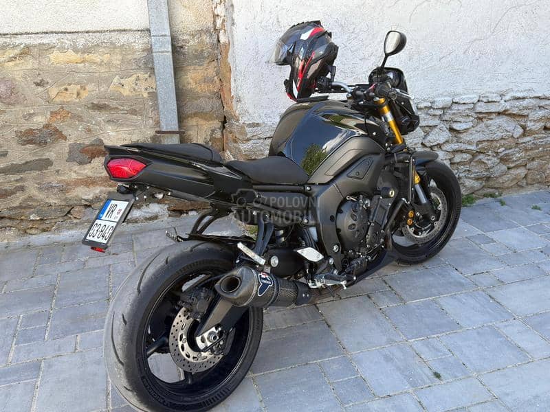 Yamaha FZ8