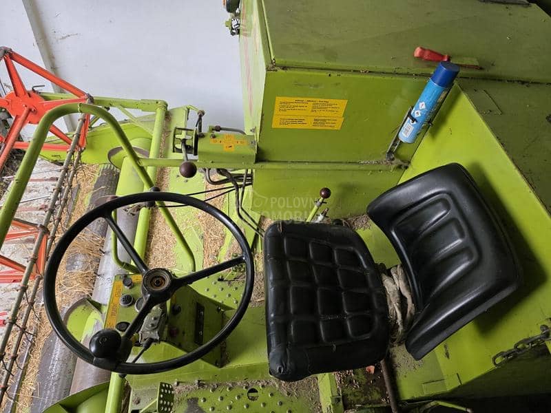 Claas COMPACT 25 Garažiran