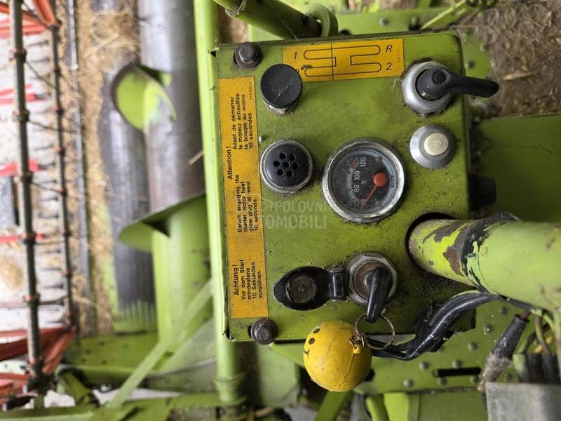 Claas COMPACT 25 Garažiran