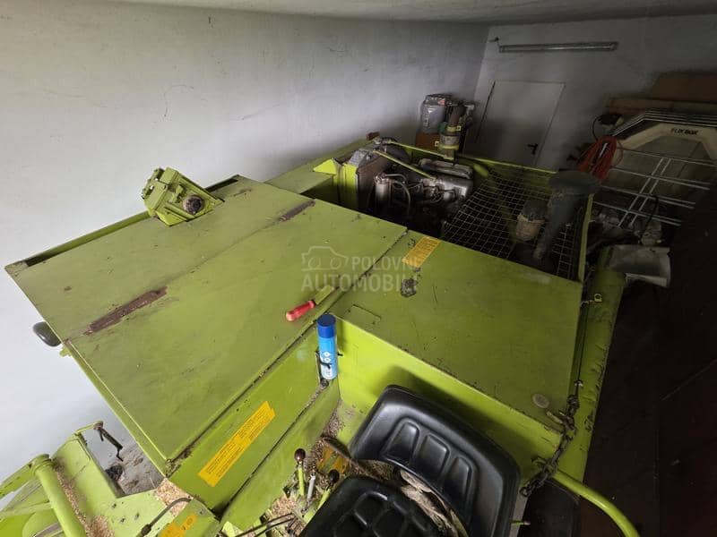 Claas COMPACT 25 Garažiran