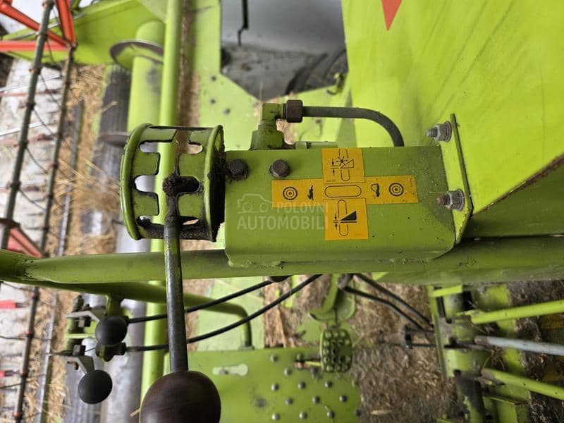 Claas COMPACT 25 Garažiran