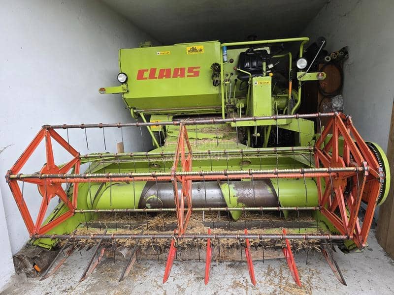 Claas COMPACT 25 Garažiran