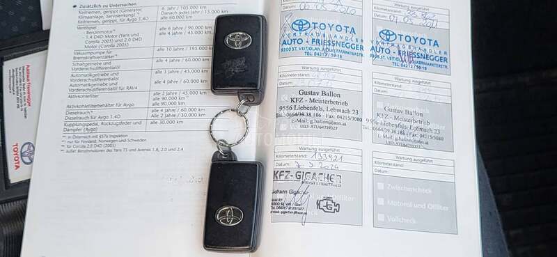 Toyota Yaris 1.3 b  138.000 K.M