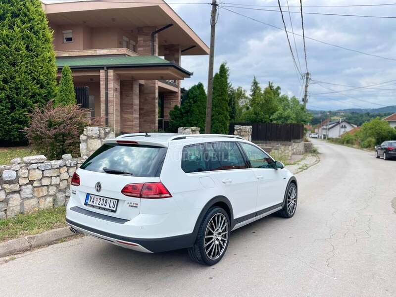 Volkswagen Golf 7 Alltrack 4x4 Švajcarska