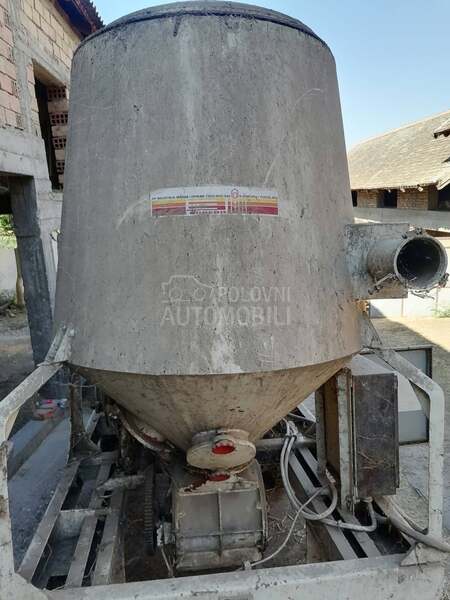 Pobeda Pneumacki transporter el